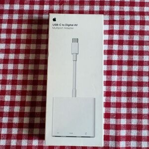 Apple Multiport Adapter in White